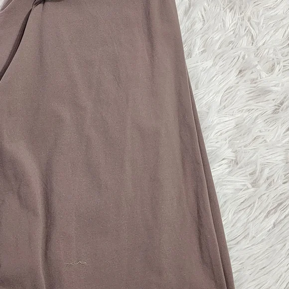 SKIMS Fits Everybody Leggings in Umber/ MEDIUM/NWT - Picture 5 of 9